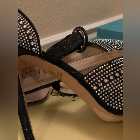 Cathy Jean bedazzled open toe strapped heels! Perfect for date night! - Picture 3 of 8